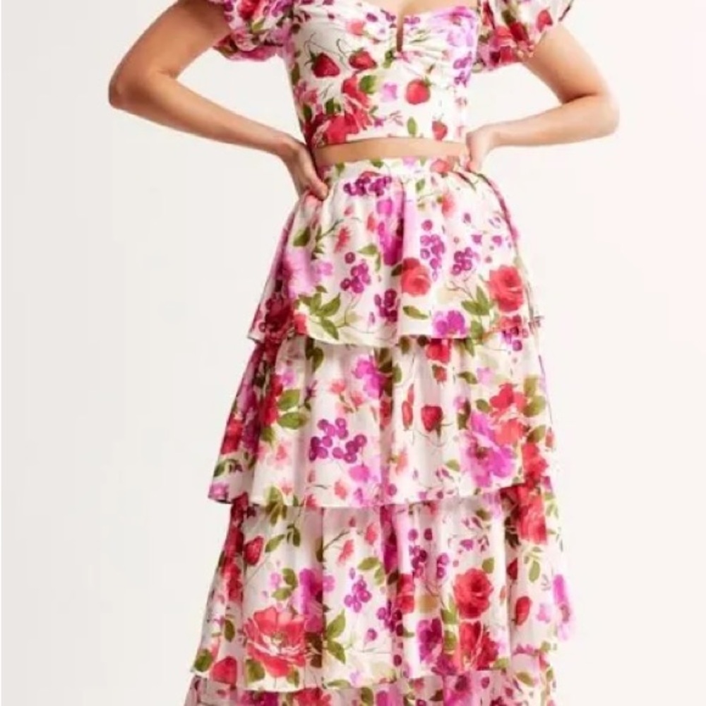 Abercrombie Drama Tiered Maxi Skirt and Puff Sleeve Top